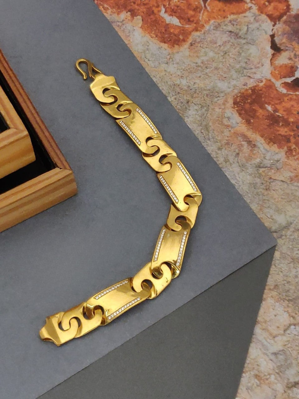 Brass Gold Designer Link Gents Bracelet