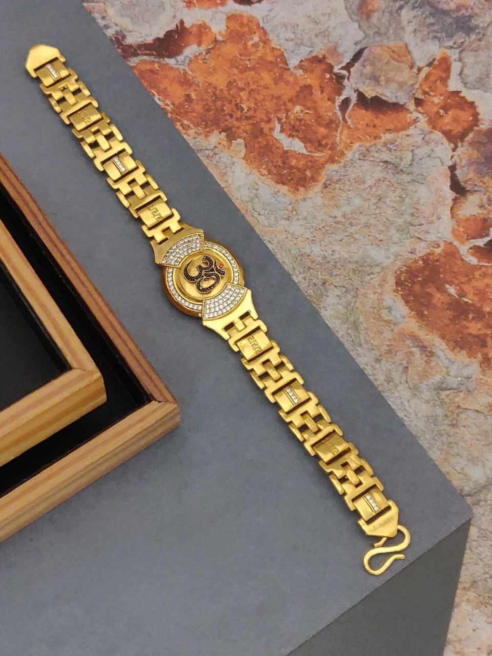 Gold Pleted Round Shape Om Design Men’s Fashion Bracelet