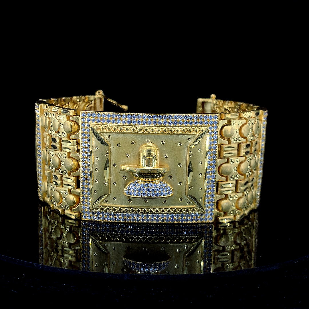 Magnificant And Attractive  Logo Design Bracelet For Men's