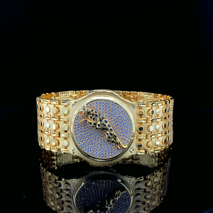 Gold Plated Bracelet with Diamond-Encrusted Cheetah Motif and Textured Link Design"