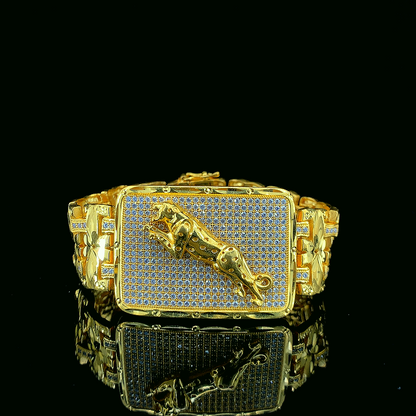 Elegant Panther Motif Gold Plated Bracelet with Diamond Mesh Centerpiece – Bold & Refined"