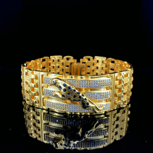 Magnificant And Attractive  Logo Design Bracelet For Men's