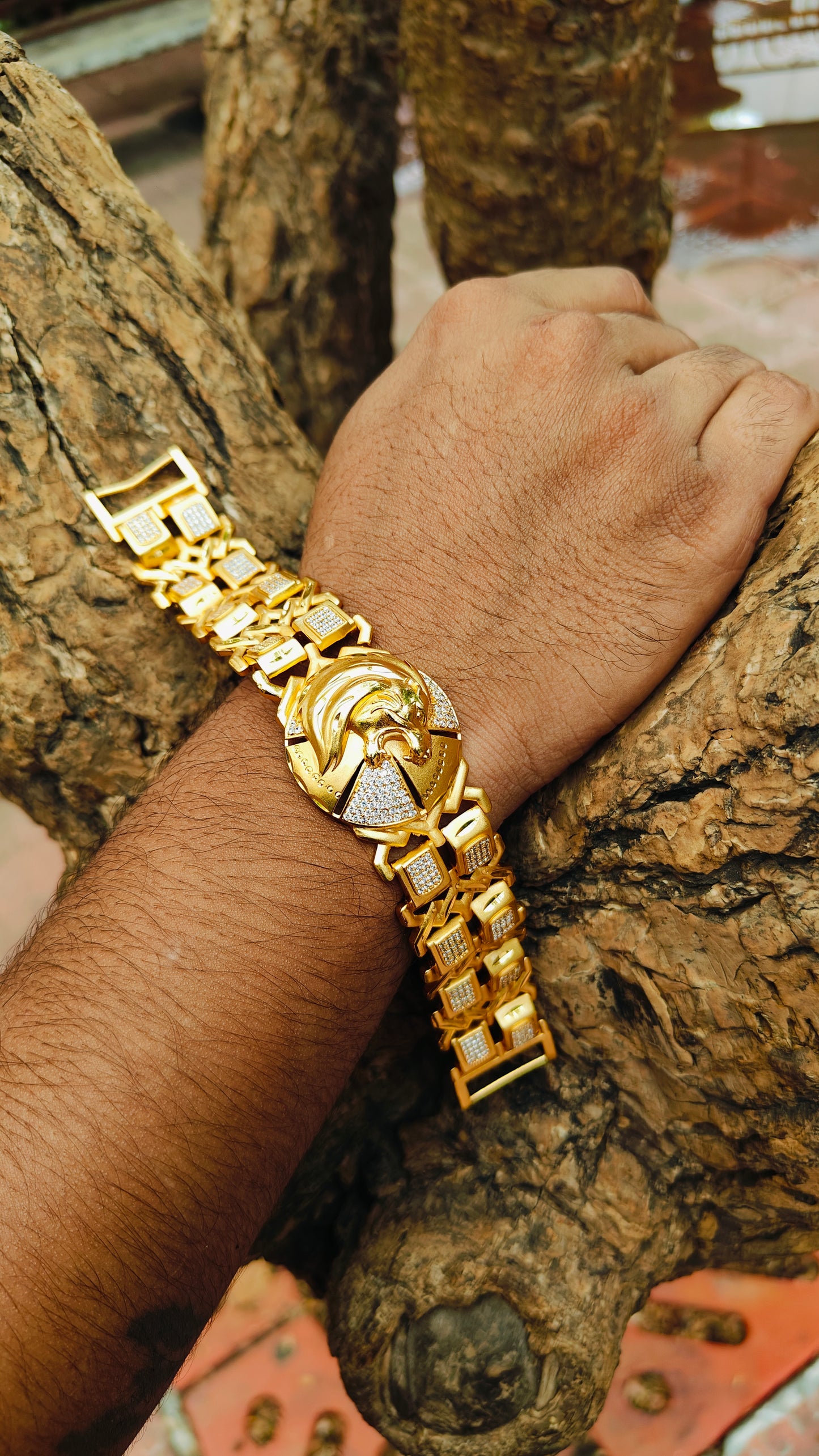 Magnificant And Attractive  Design Bracelet For Men's