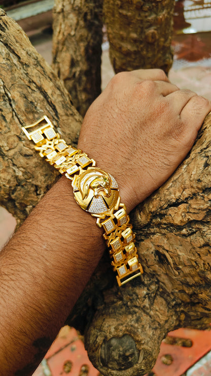 Magnificant And Attractive  Design Bracelet For Men's