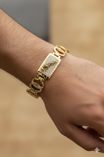 Royal Elegance – Penther Grace Gold Plated Bracelet"