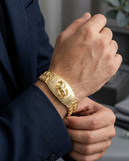 Gold Plated Bracelet with Embossed Horse Motif and Diamond-Patterned Links"