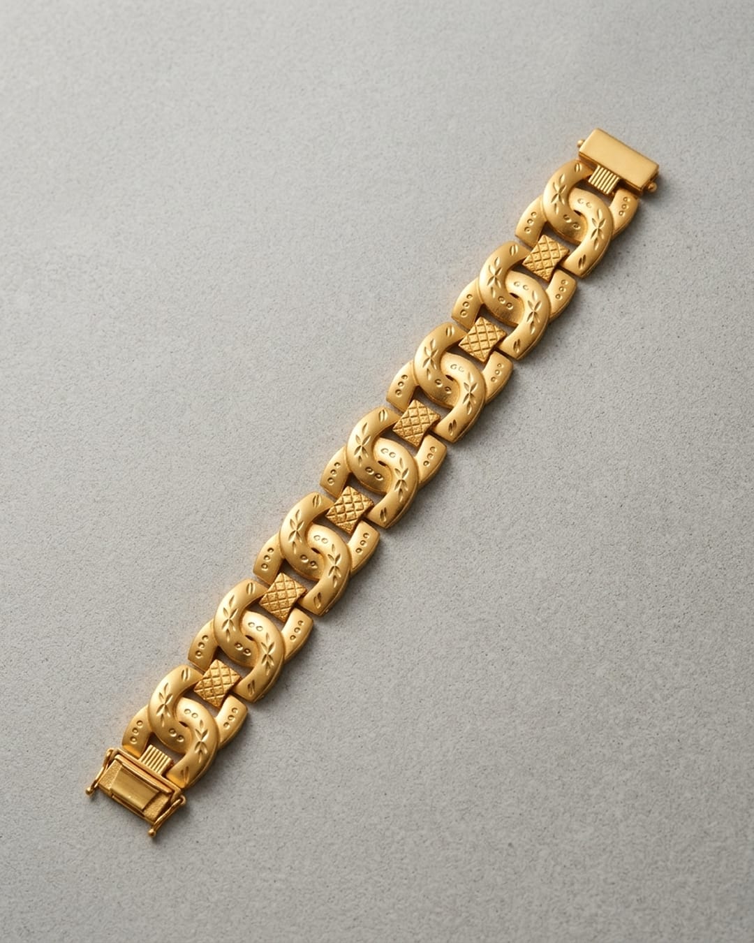 Signature Cartier Gold Plated Bracelet -plane-cut Brilliance
