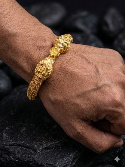 Twin Lion Head Gold Bracelet: A simple, direct title for retail or cataloging