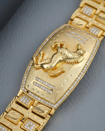 Gold Plated Bracelet with Embossed Horse Motif and Diamond-Patterned Links"
