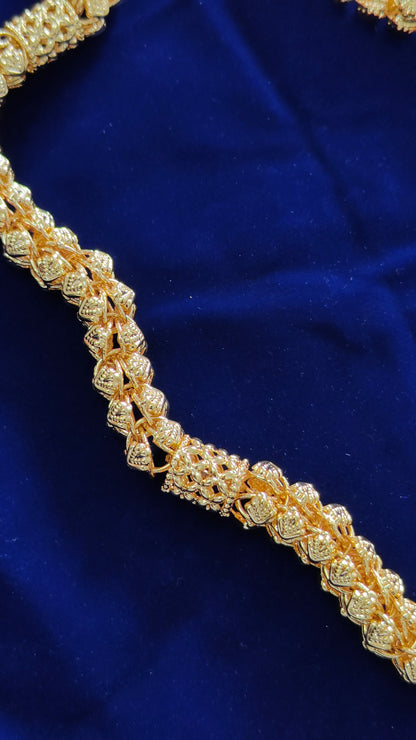 Gold men chain
