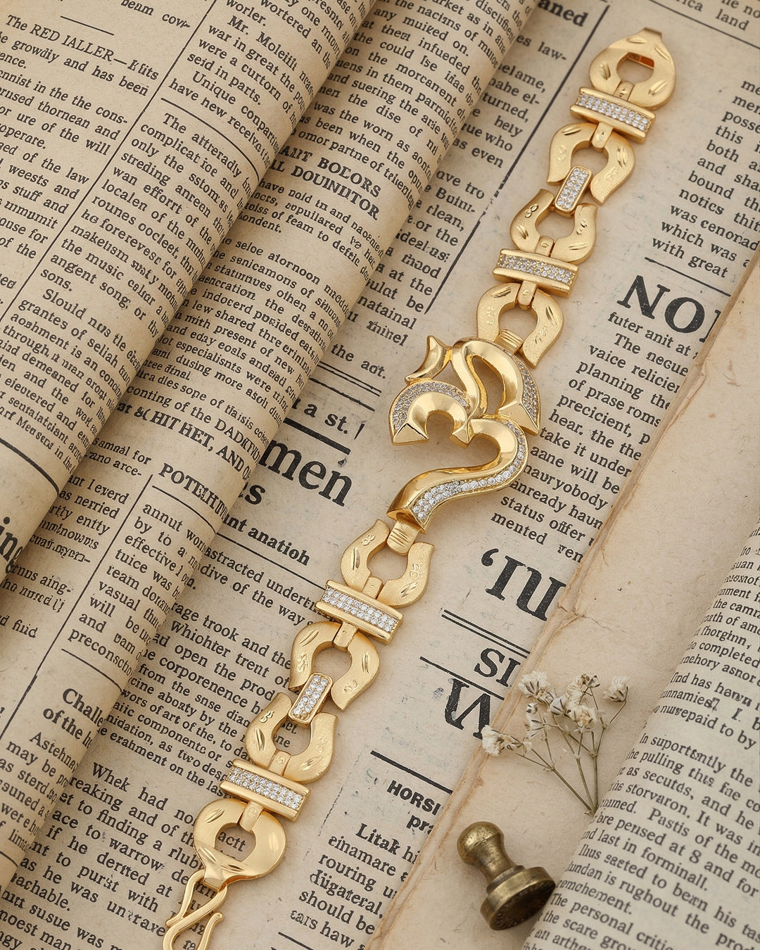 Magnificant And Attractive Om Logo Design Bracelet For Men's