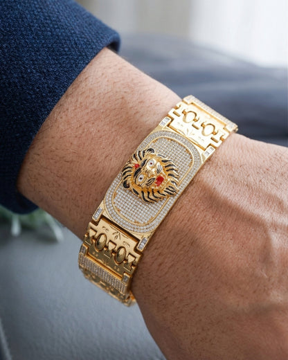 Big  lion Symbol Bracelet