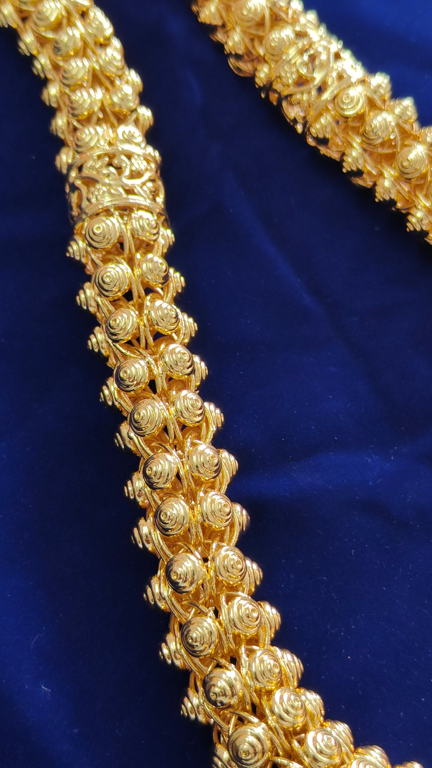 Gold men chain