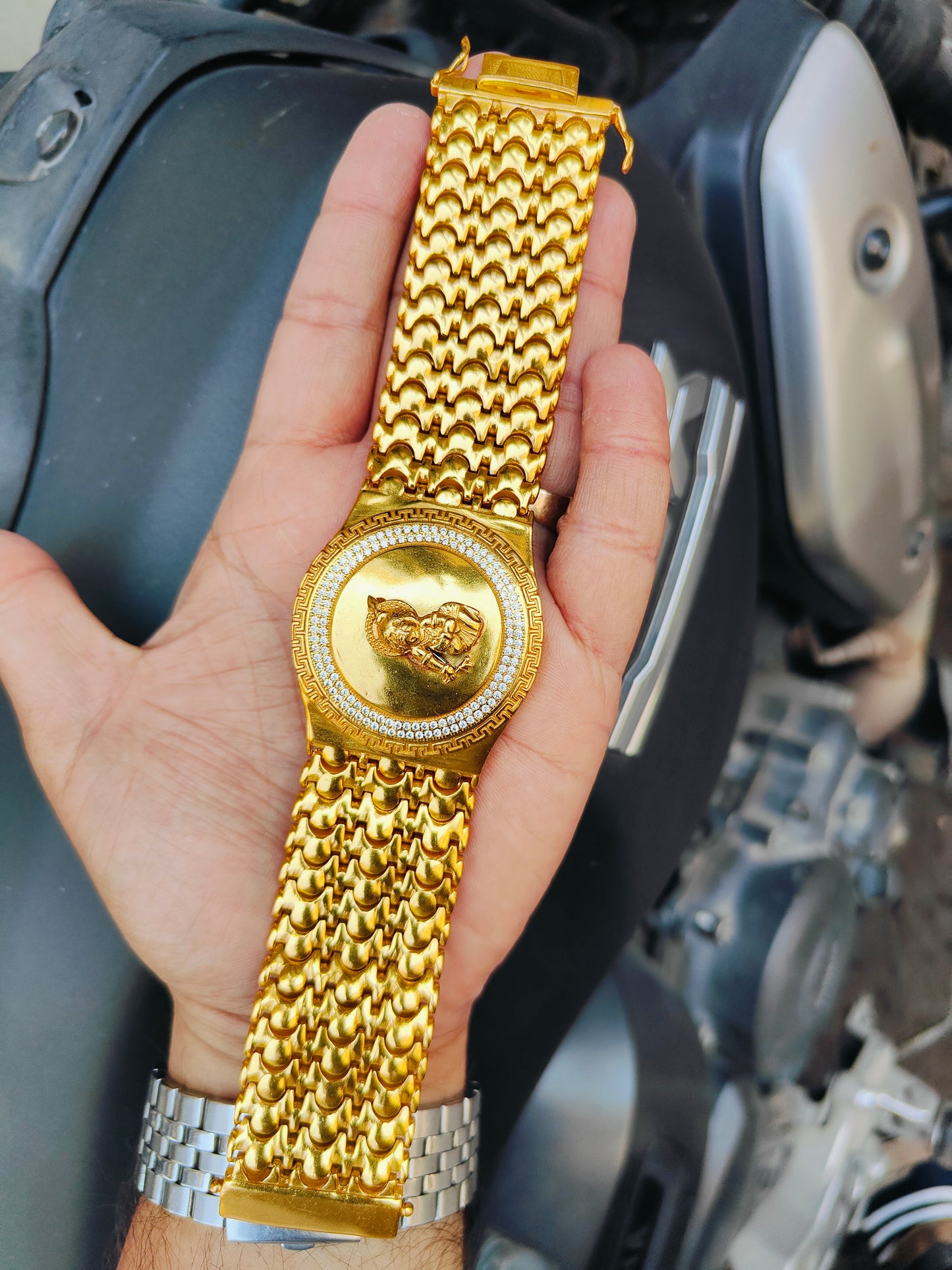 Bracelet