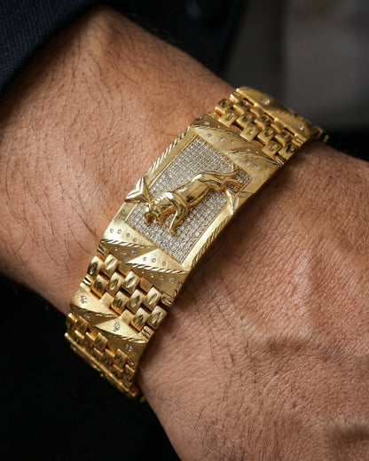 Luxury Gold Link Gold Plated Bracelet with Leopard Design"