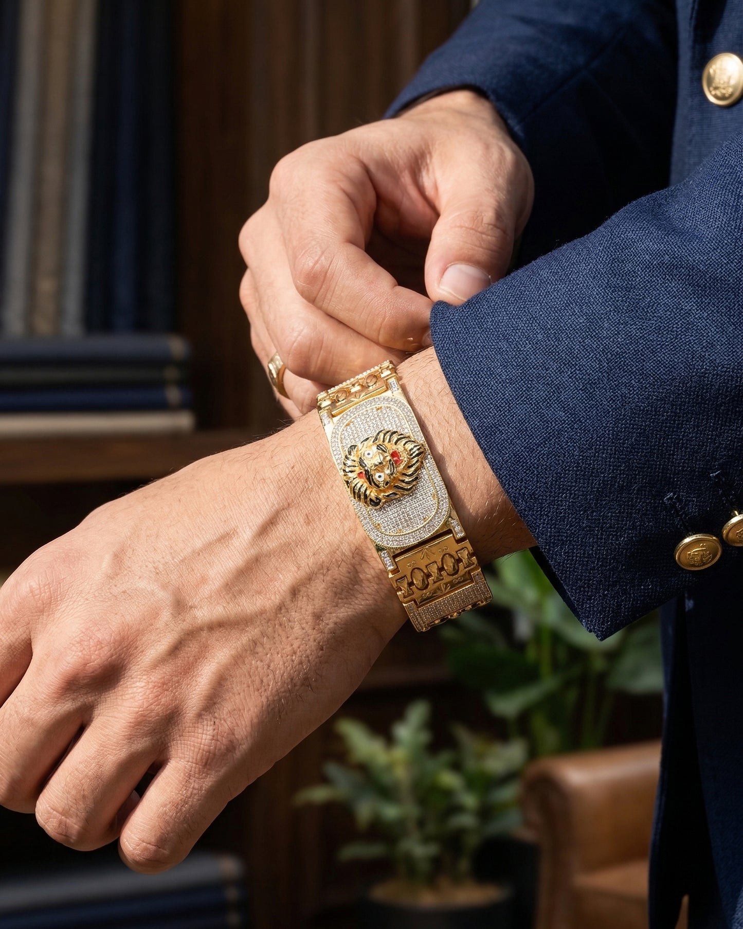 Big  lion Symbol Bracelet