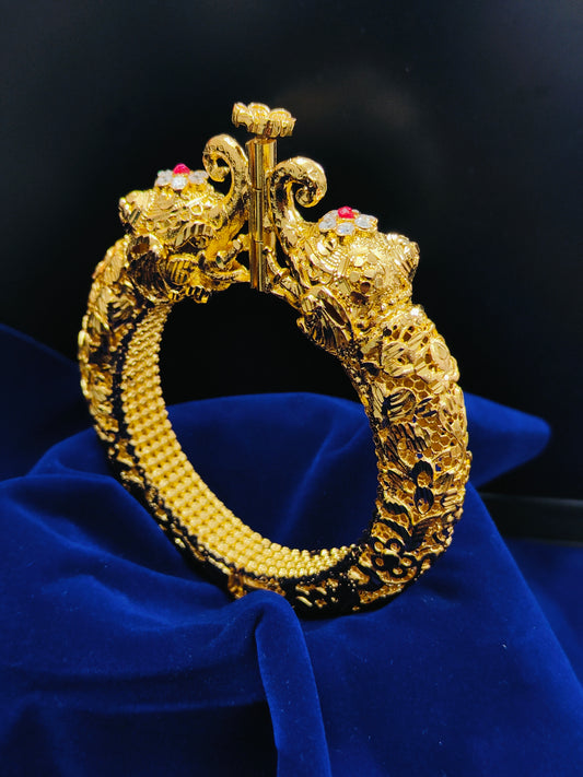 Rajwadi Bahubali Hand Made Elephent kada